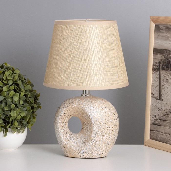 Лампа настольная Лампа настольная "Инес" 1х40Вт Е14 бежевый 20х20х30см