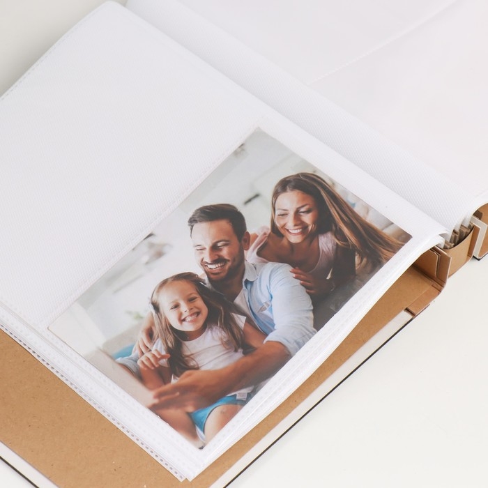 Фотоальбом на 100 фото 10х15 см  Фотоальбом на 100 фото 10х15 см "Крупные цветы с зелеными листьями" 22х4х23 см