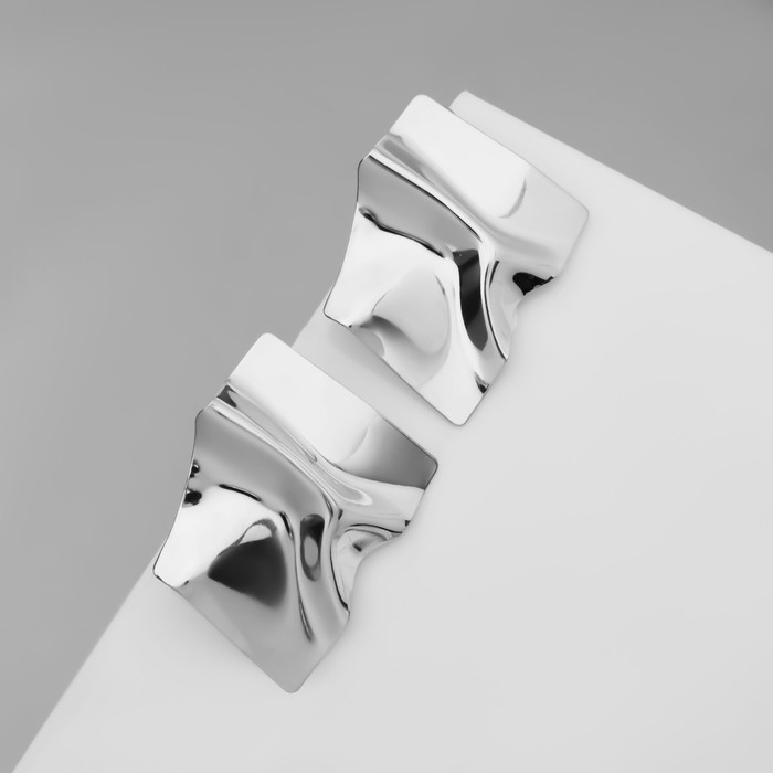 Серьги металл «Атмосфера» ромб мятый, цвет серебро Серьги металл «Атмосфера» ромб мятый, цвет серебро