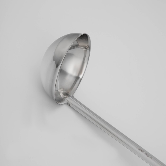 Половник, 200 мл, длина ручки 32 см, цельнотянутый Половник, 200 мл, длина ручки 32 см, цельнотянутый