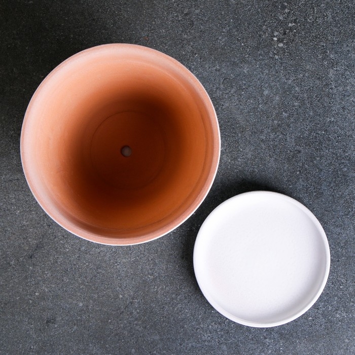 Горшок цветочный белый, h13, d15, 1,2л Горшок цветочный белый, h13, d15, 1,2л