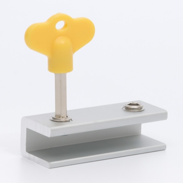 Блокиратор для окон и раздвижных дверей «Ключик», под профиль 10 мм, 2 крепления, цвет желтый, Крошка Я Блокиратор для окон и раздвижных дверей «Ключик», под профиль 10 мм, 2 крепления, цвет желтый, Крошка Я