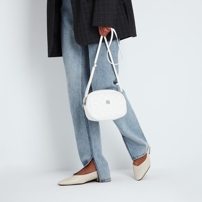 Сумка кросс-боди на молнии, цвет белый Сумка кросс-боди на молнии, цвет белый