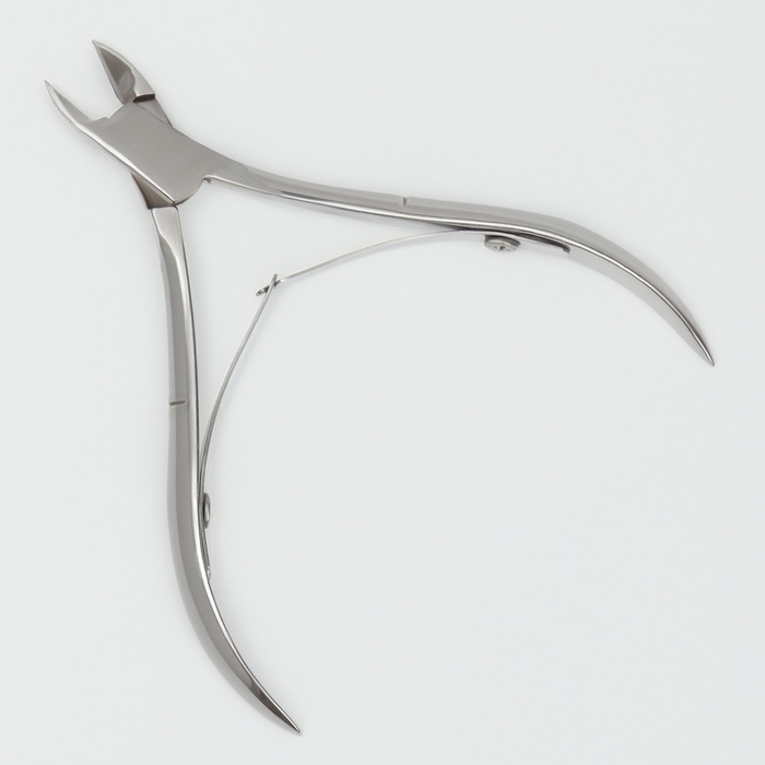 Кусачки маникюрные для кутикулы, двойная пружина, 10 см, длина лезвия - 12 мм, на блистере, цвет серебристый Кусачки маникюрные для кутикулы, двойная пружина, 10 см, длина лезвия - 12 мм, на блистере, цвет серебристый