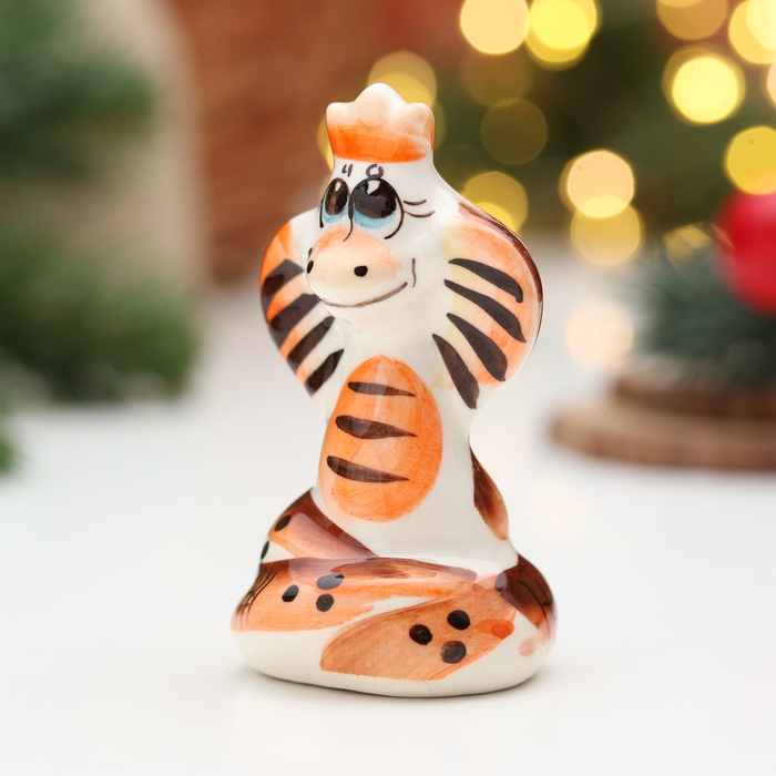 Новый год. Сувенир символ года Новый год. Сувенир символ года "Змея Королева", гжель, цвет, 8 см