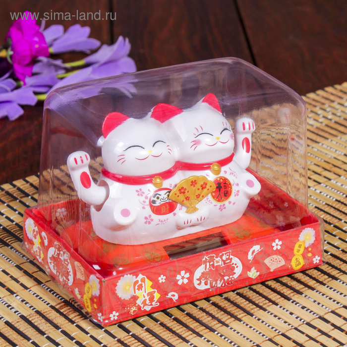 Маятник пластик от солнечной батареи Маятник пластик от солнечной батареи "Два кота Манэки-нэко с веером" 6,5х8,5х5,5 см