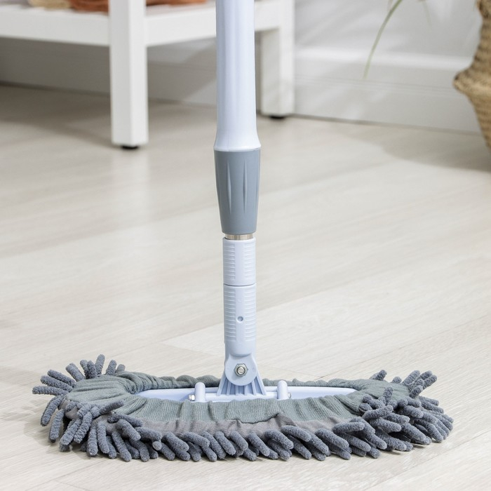 Швабра для мытья пола плоская гибкая Доляна, насадка из микрофибры букли 29×13 см, телескопическая стальная ручка 82(125) см, цвет серый Швабра для мытья пола плоская гибкая Доляна, насадка из микрофибры букли 29×13 см, телескопическая стальная ручка 82(125) см, цвет серый