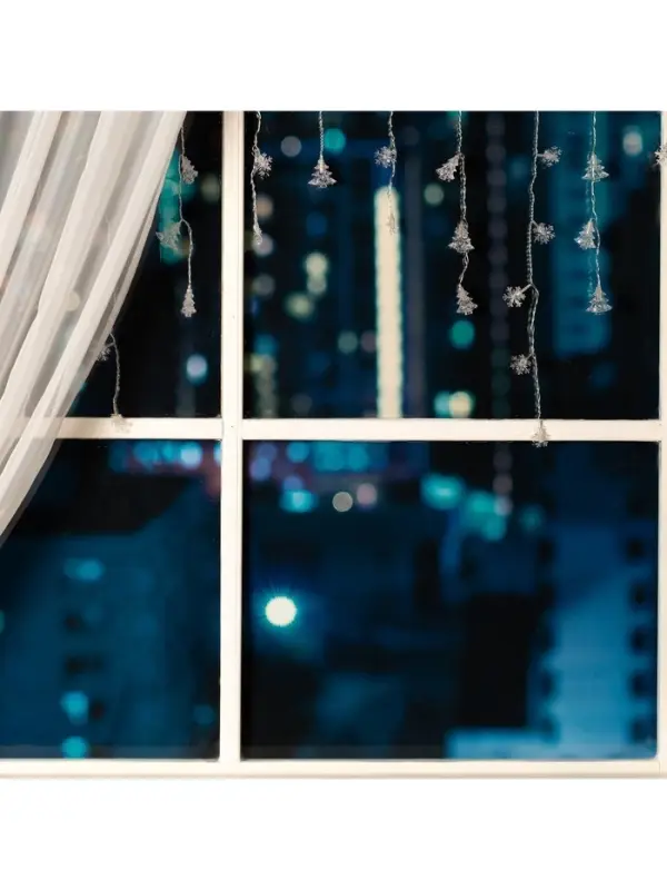 Гирлянда &laquo;Бахрома&raquo; 1.8&times;0.5 м с насадками &laquo;Ёлки и снежинки&raquo;, IP20, прозрачная нить, 48 LED, свечение мульти (RG/RB), мигание, 220 В