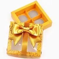 Коробка под 4 конфеты со скретч-слоем &laquo;Бант&raquo;, 10.5&times;10.5&times;3.5 см
