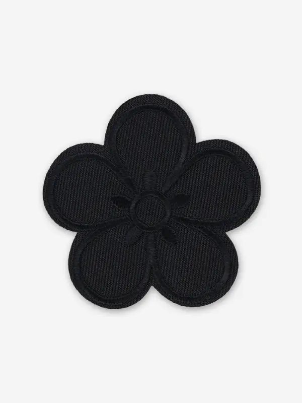 Термоаппликация «Цветок», 6×6 см, чёрная Термоаппликация «Цветок», 6×6 см, чёрная