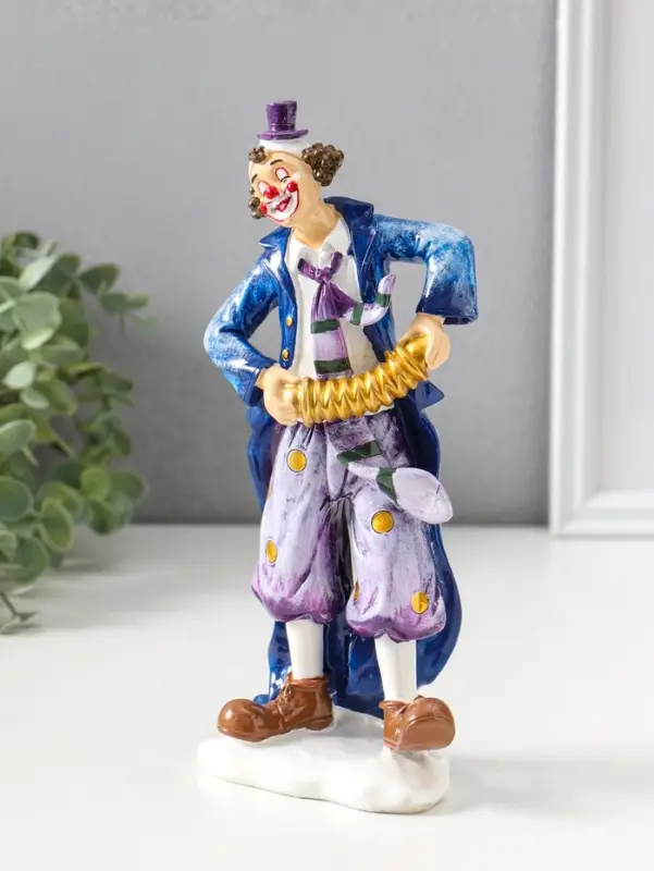 Сувенир полистоун "Клоун с гармошкой" сине-фиолетовый 6,5х11х23 см