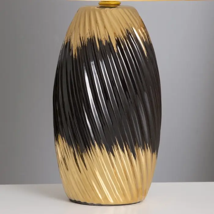 Лампа настольная &laquo;София&raquo; 1&times;40 Вт Е14 черный/золото 24&times;24&times;40 см