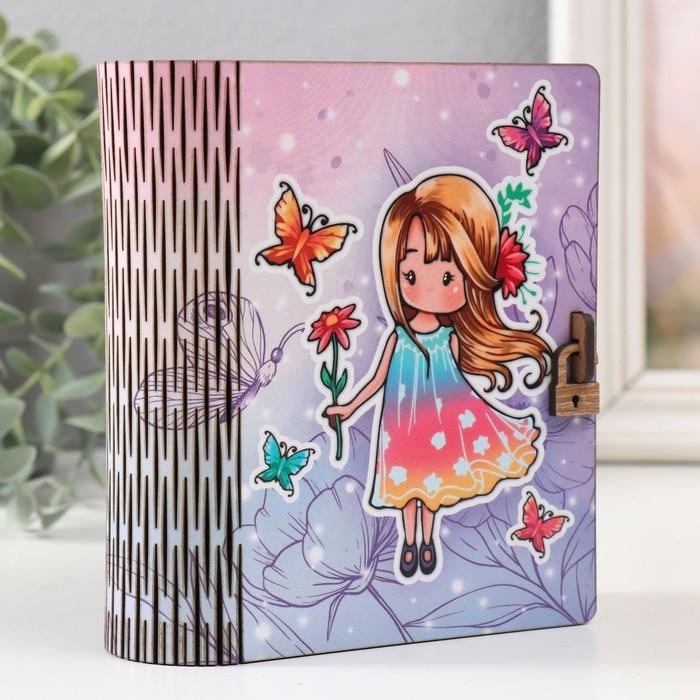 Шкатулка-книга "Девочка и бабочки" 14х12х5 см