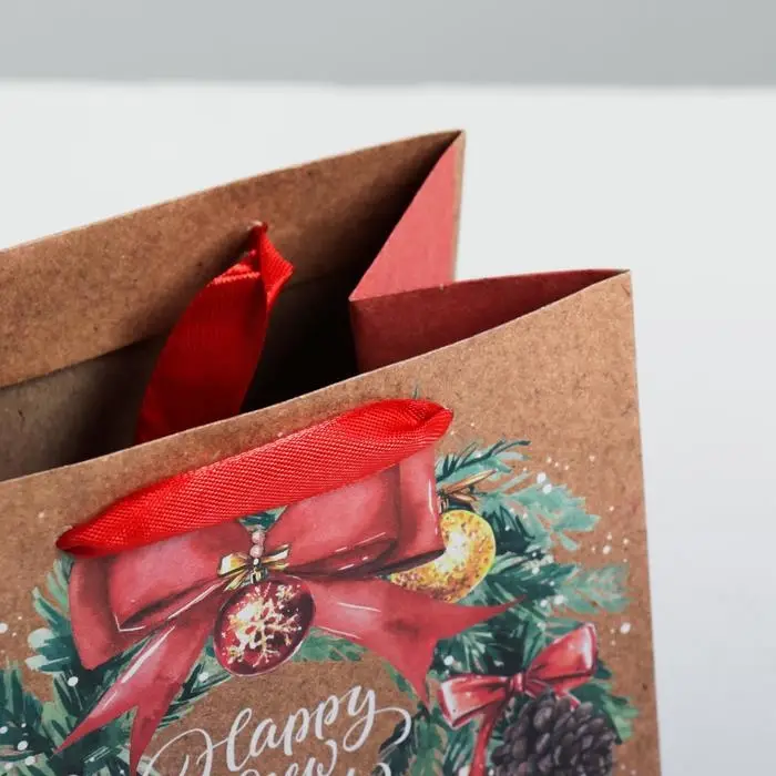 Пакет подарочный новогодний крафтовый квадратный «С Новым годом», 14 х 14 х 9 см Пакет подарочный новогодний крафтовый квадратный «С Новым годом», 14 х 14 х 9 см