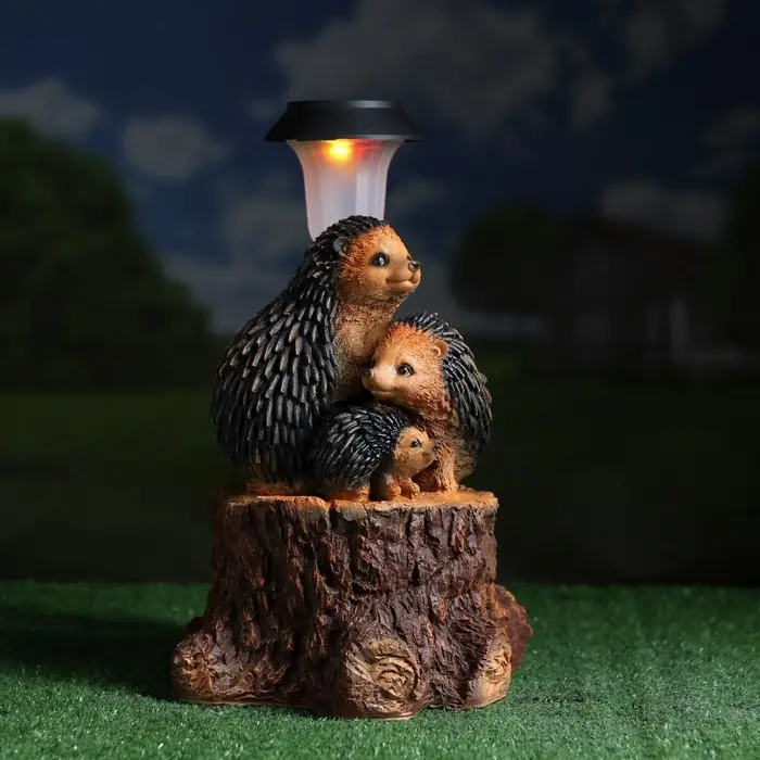 Садовая фигура - фонарь из полистоуна &laquo;Три ежа на пне&raquo;, 27&times;26&times;34 см