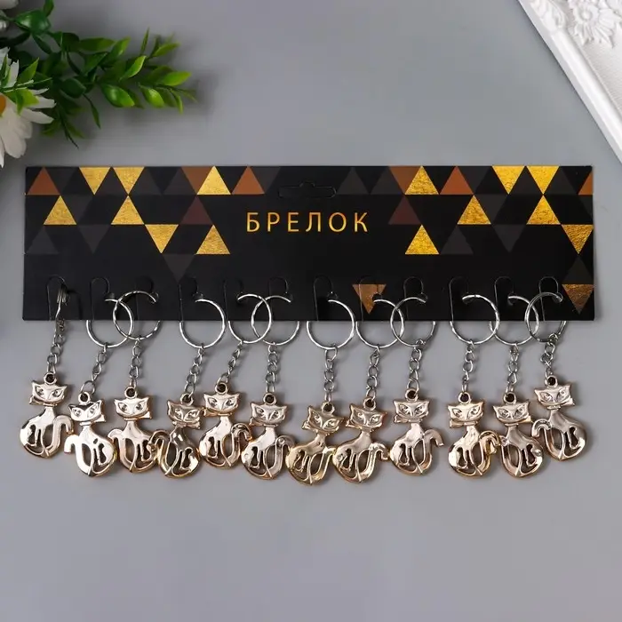 Брелок для ключей на кольце &laquo;Кошечка&raquo;, пластик под металл, 3.7&times;2.4 см