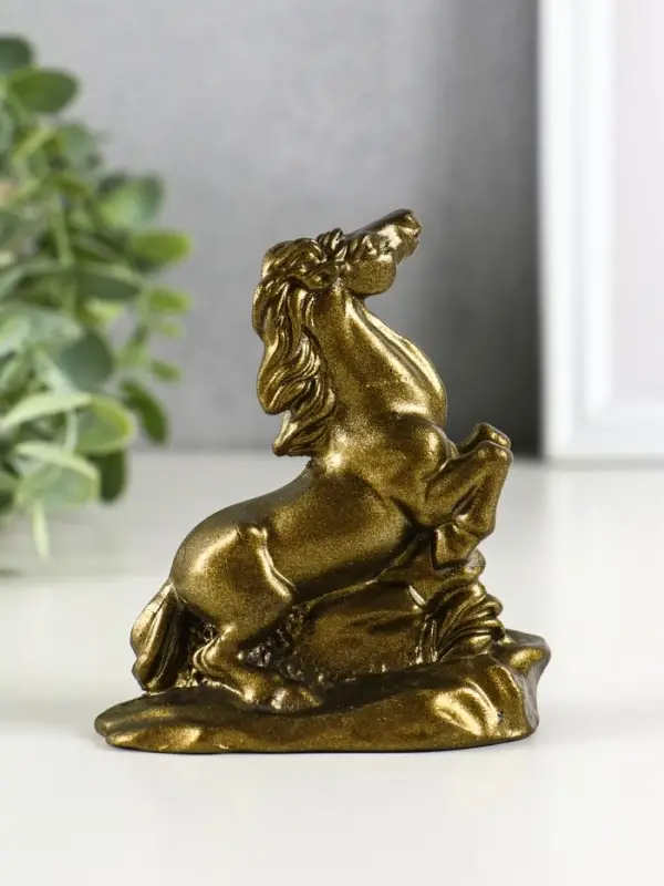 Фигура гипс Фигура гипс "Конь на дыбах", высота 10 см, латунь