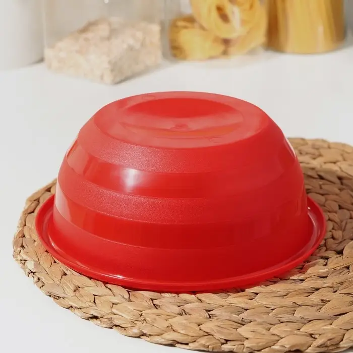 Миска с крышкой SparkPlast, 2.1 л, пластик, МИКС