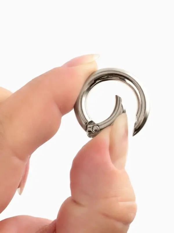 Кольца-карабины 6,7гр d16/24мм 4мм (наб 2шт цена за наб) серебряный TR Кольца-карабины 6,7гр d16/24мм 4мм (наб 2шт цена за наб) серебряный TR