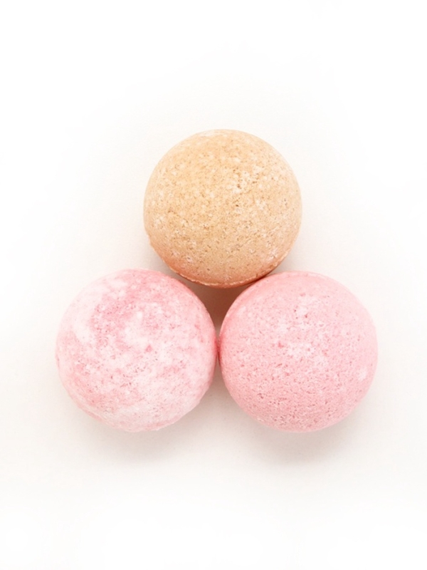 Набор бомбочки для ванны «С 8 марта!», 3х40 г