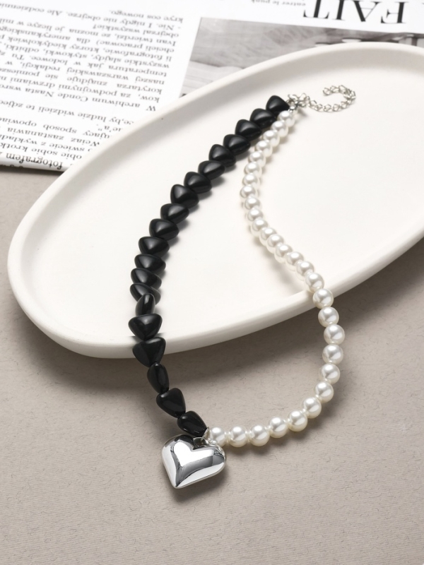 Бусы с жемчугом «Сердце» бусины, чёрно-белый в серебре