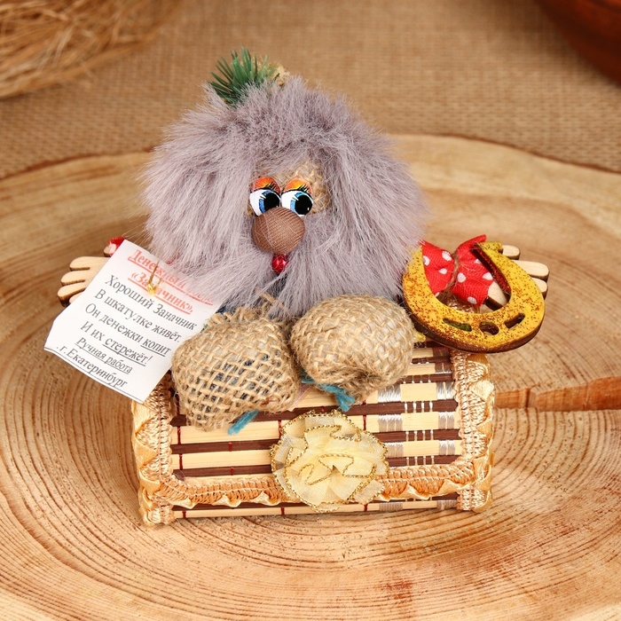 Оберег - шкатулка «Домовой», на сундучке, 10х15х14 см, микс Оберег - шкатулка «Домовой», на сундучке, 10х15х14 см, микс