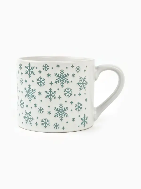Кружка новогодняя керамическая &laquo;Снежинки&raquo;, 320 мл, ручная работа
