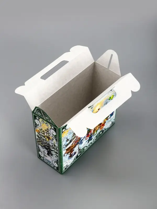 Подарочная коробка новогодняя &laquo;Чудо тройка&raquo; Чемоданчик малый, 17.3&times;6.5&times;15 см