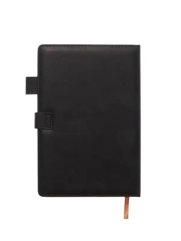 Ежедневник недатированный формат А5, с хлястиком, 144л, линия, пвх, Черный Ежедневник недатированный формат А5, с хлястиком, 144л, линия, пвх, Черный