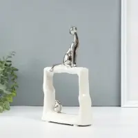 Фигурка керамика &laquo;Кошки-мышки. Квадрат&raquo;, белый с серебром, 5.2&times;13.5&times;23 см