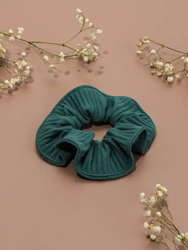 Резинка для волос QF &laquo;Орбита&raquo;, текстура полоска, 10 см, зелёная