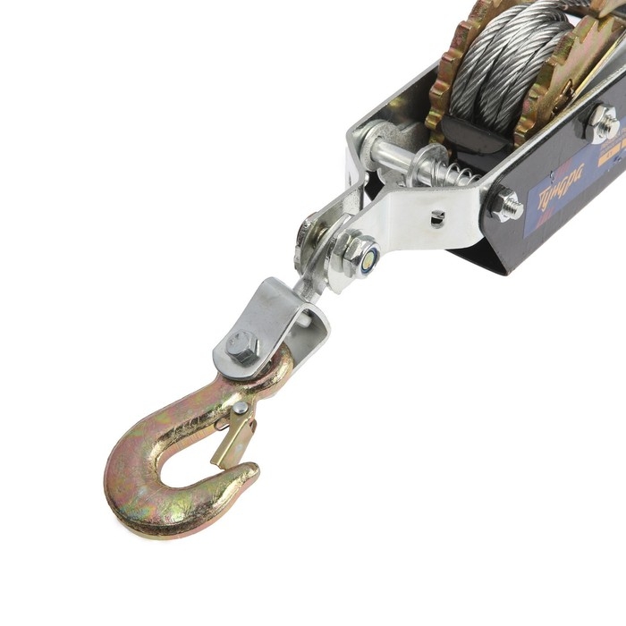 Лебедка рычажная ТУНДРА, двойное храповое колесо, тяга 4 т (подъем 1.6 т), трос 3 метра Лебедка рычажная ТУНДРА, двойное храповое колесо, тяга 4 т (подъем 1.6 т), трос 3 метра