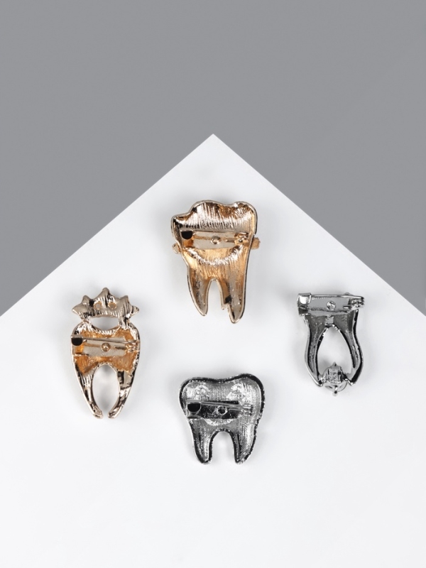 Брошь «Зуб», форма МИКС, цвет МИКС (неделимая фасовка 12 шт., цена за шт.)