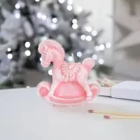 Свеча фигурная «Лошадка-качалка», розовая Свеча фигурная «Лошадка-качалка», розовая