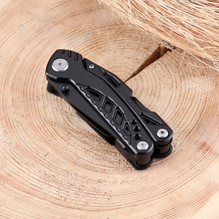 Мультитул 8в1 с плоскогубцами Мультитул 8в1 с плоскогубцами