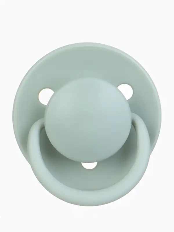 Набор классических пустышек, 2 шт., латекс, айвори/зелёный, в контейнере, от 6 мес., M&B Набор классических пустышек, 2 шт., латекс, айвори/зелёный, в контейнере, от 6 мес., M&B