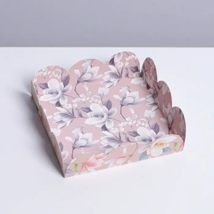 Коробка для печенья, кондитерская упаковка с пластиковой крышкой, «Цветы», 10.5 х 10.5 х 3 см Коробка для печенья, кондитерская упаковка с пластиковой крышкой, «Цветы», 10.5 х 10.5 х 3 см