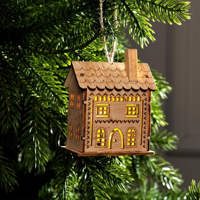 Ёлочная игрушка «Резной домик», от батареек, свечение тёплое белое Ёлочная игрушка «Резной домик», от батареек, свечение тёплое белое