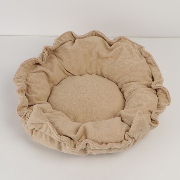 Лежанка для животных на стяжке с ушками, цвет бежевый 30-50 см Лежанка для животных на стяжке с ушками, цвет бежевый 30-50 см