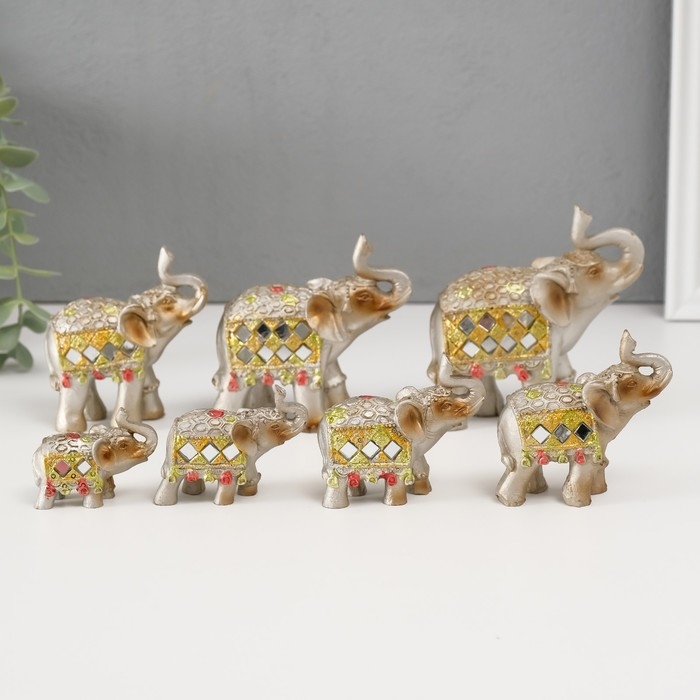 Сувенир полистоун зеркальные вставки (набор 7 шт) Сувенир полистоун зеркальные вставки (набор 7 шт) "Стадо слонов"11, 10, 8,5, 8, 7, 6,3;5,3см