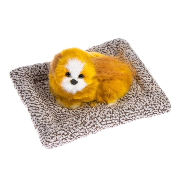 Игрушка на панель авто, собака на подушке, бело-рыжий окрас Игрушка на панель авто, собака на подушке, бело-рыжий окрас