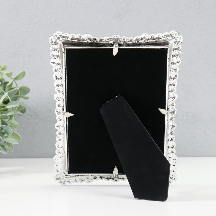 Фоторамка пластик под металл 13х18 см Фоторамка пластик под металл 13х18 см "Розы" серебро и перламутр 22х17,5х1 см