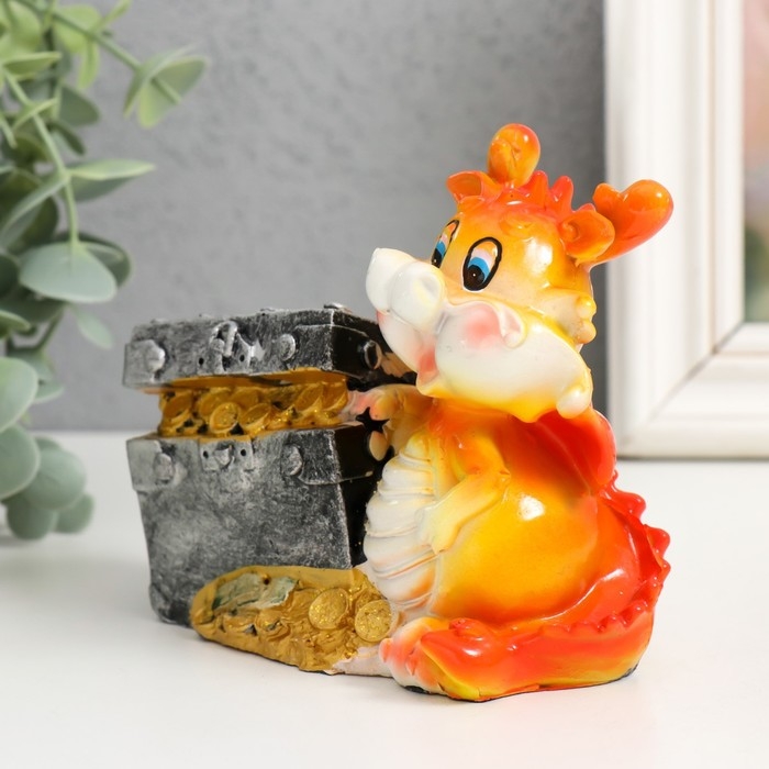 Копилка полистоун Копилка полистоун "Огненный дракоша с подарком/сундуком" МИКС 10,5х6х10 см