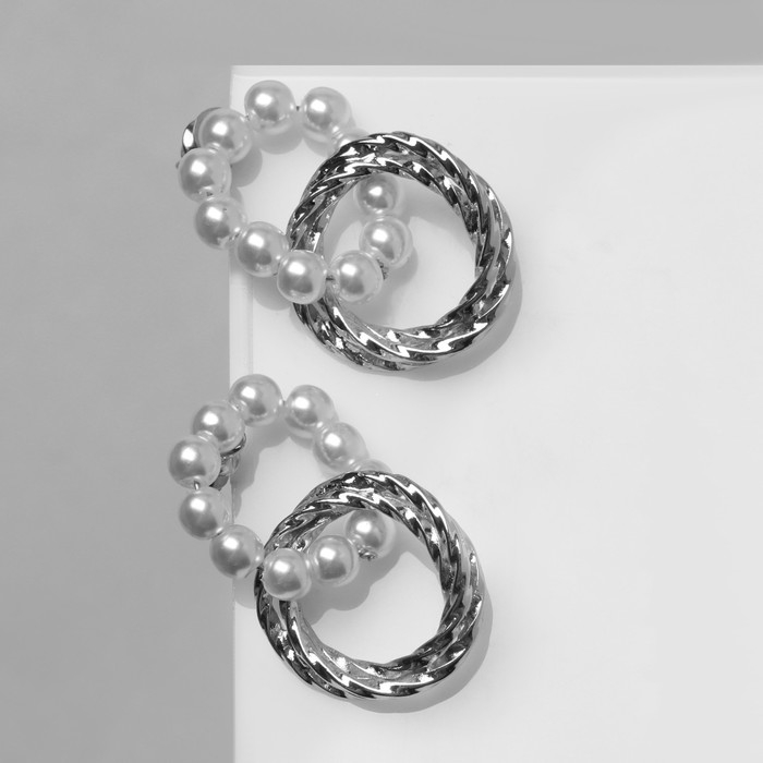 Серьги с жемчугом «Два кольца» бусины и металл, цвет серебро Серьги с жемчугом «Два кольца» бусины и металл, цвет серебро