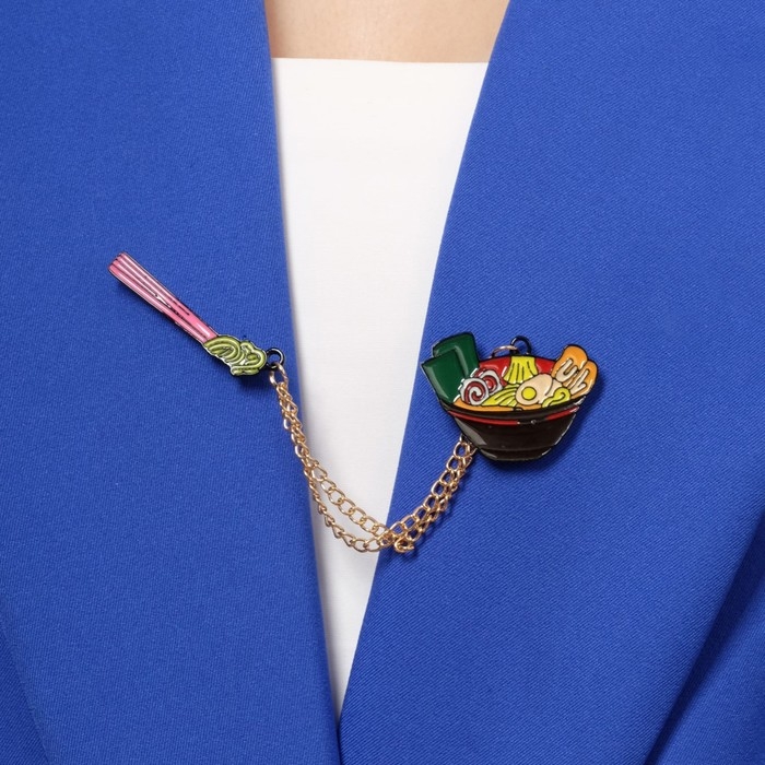 Значок «Япония» рамен, цветной в золоте Значок «Япония» рамен, цветной в золоте