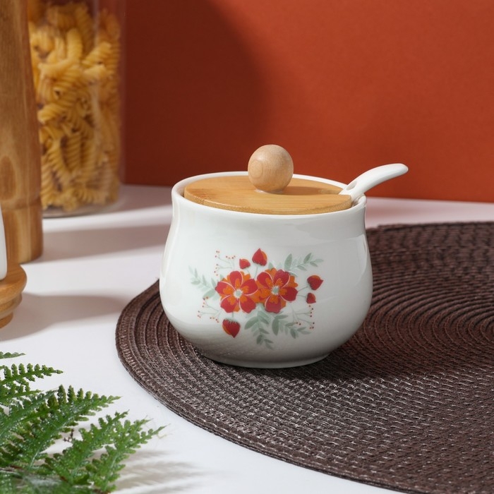 Сахарница керамическая «Цветы», 230 мл, цвет белый Сахарница керамическая «Цветы», 230 мл, цвет белый