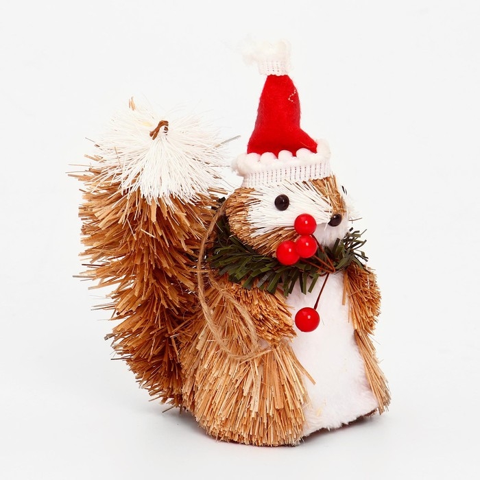 Декоративная подвеска «Белочка в новогоднем колпаке» 12 × 7 × 15 см Декоративная подвеска «Белочка в новогоднем колпаке» 12 × 7 × 15 см