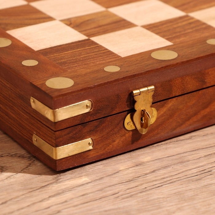 Шахматы складные, доска 35х35 см, дерево шишам Шахматы складные, доска 35х35 см, дерево шишам