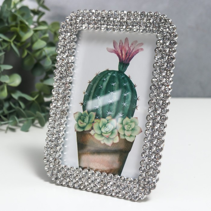 Фоторамка пластик 10х15 см Фоторамка пластик 10х15 см "Пояс из страз" серебро 17,5х12,5 см