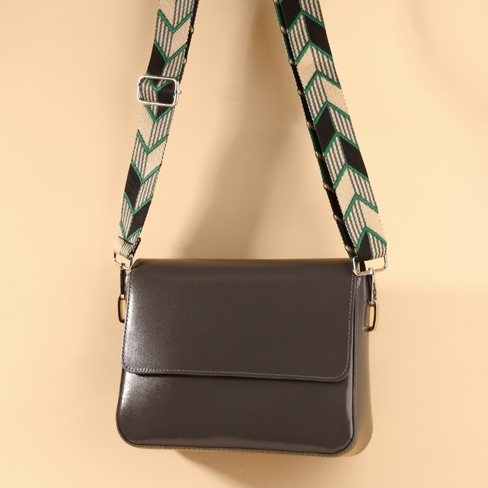 Ручка для сумки «Орнамент стрелки», стропа, с карабинами, 139 ± 3 × 3,8 см, цвет зелёный/чёрный Ручка для сумки «Орнамент стрелки», стропа, с карабинами, 139 ± 3 × 3,8 см, цвет зелёный/чёрный